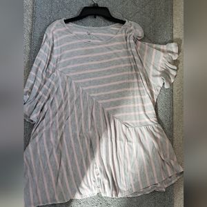 LIVI Active by Lane Bryant Dainty Shirt